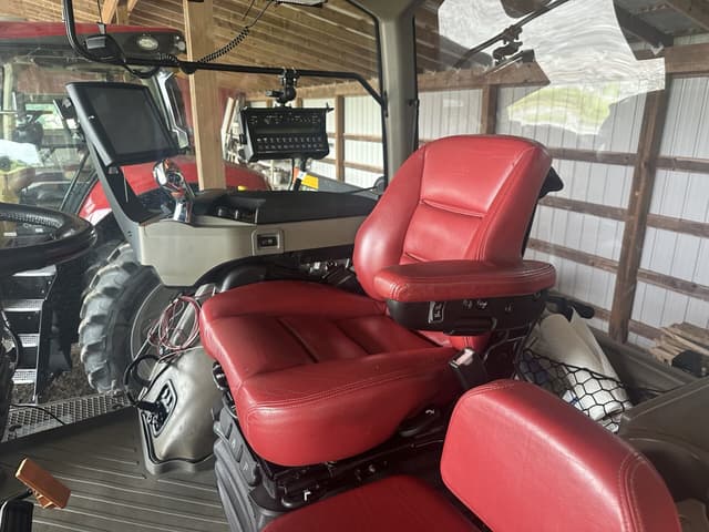Image of Case IH Magnum 340 equipment image 2