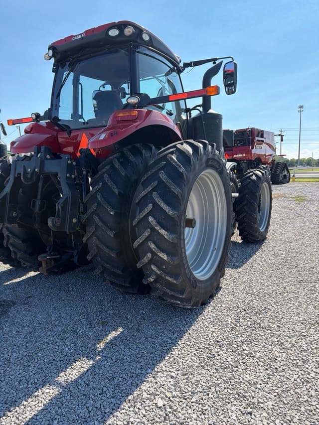 Image of Case IH Magnum 340 equipment image 2
