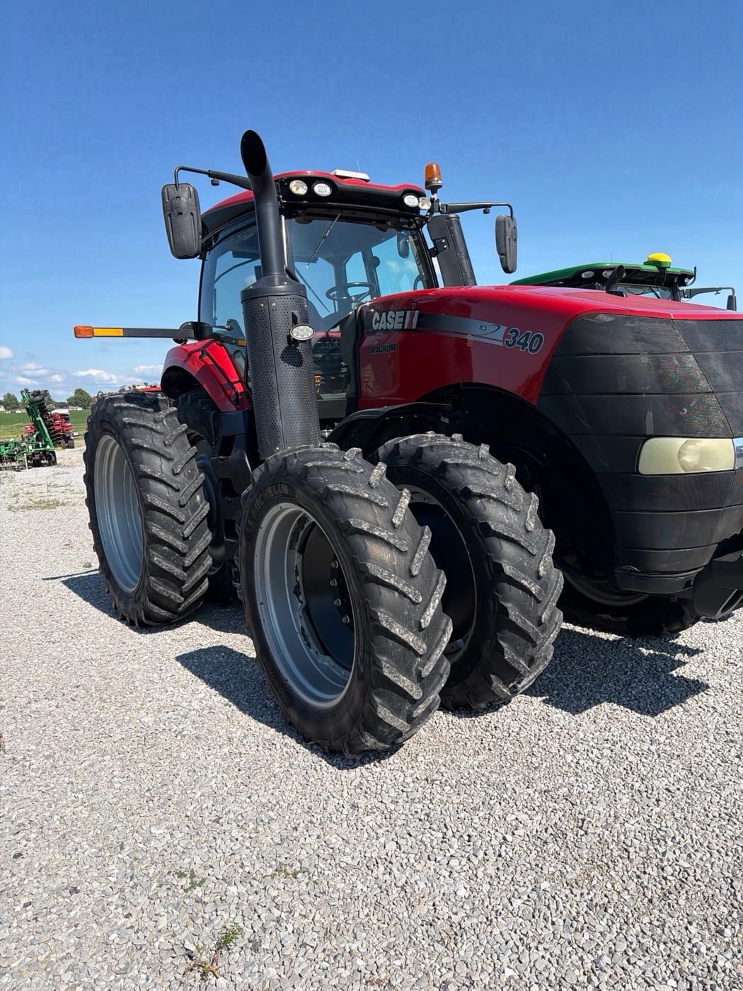 2018 Case IH Magnum 340 Equipment Image0