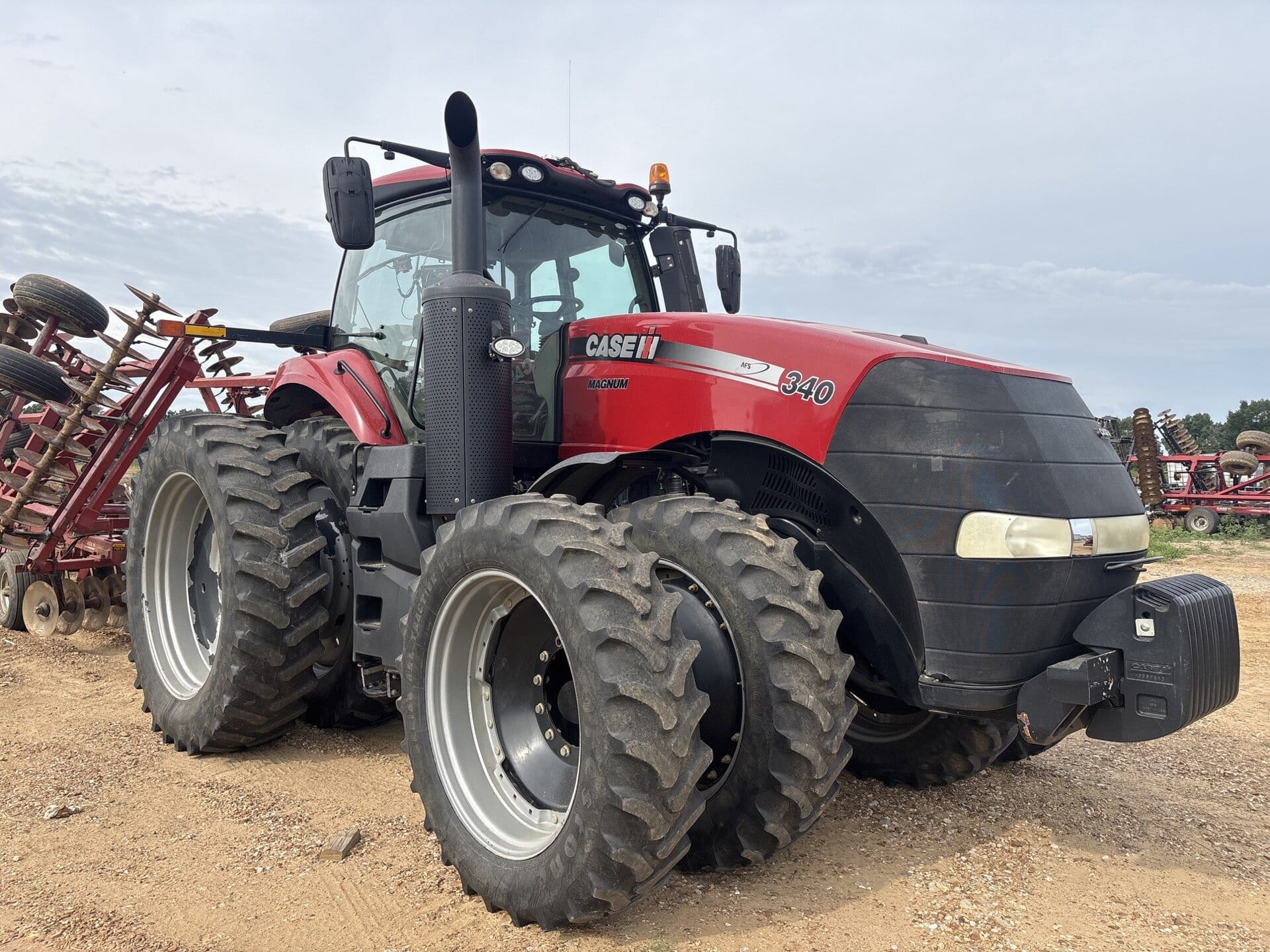 2018 Case IH Magnum 340 Equipment Image0