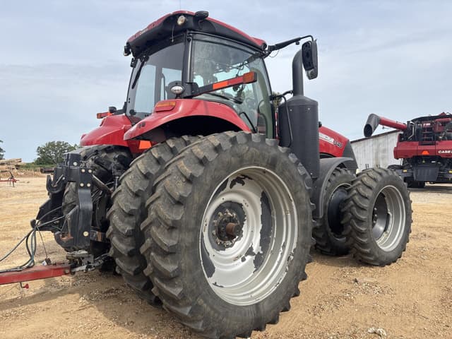 Image of Case IH Magnum 340 equipment image 2