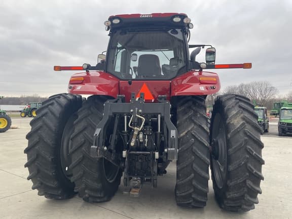 Image of Case IH Magnum 340 equipment image 4