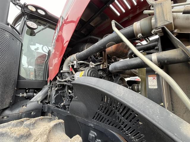 Image of Case IH Magnum 340 equipment image 4