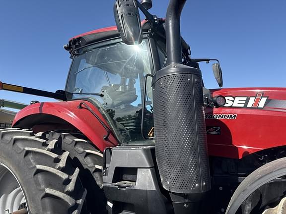 Image of Case IH Magnum 340 equipment image 1
