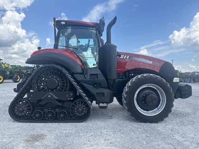Image of Case IH Magnum 340 Rowtrac equipment image 3
