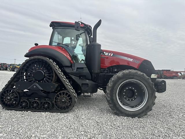 Image of Case IH Magnum 340 Rowtrac equipment image 3