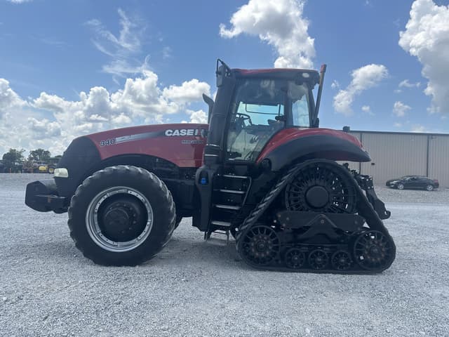 Image of Case IH Magnum 340 Rowtrac equipment image 2