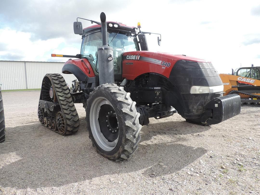 Image of Case IH Magnum 340 Rowtrac Primary image