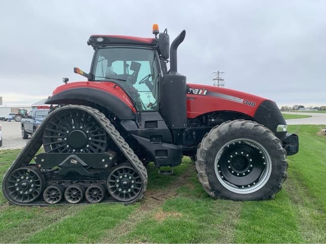 Image of Case IH Magnum 340 Rowtrac equipment image 3