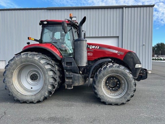 2018 Case IH Magnum 380 Equipment Image0