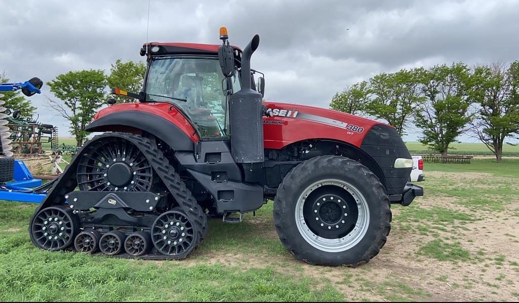 Image of Case IH Magnum 380 RowTrac Primary image