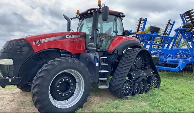 Image of Case IH Magnum 380 RowTrac equipment image 2