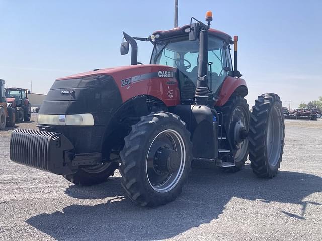 Image of Case IH Magnum 250 equipment image 3