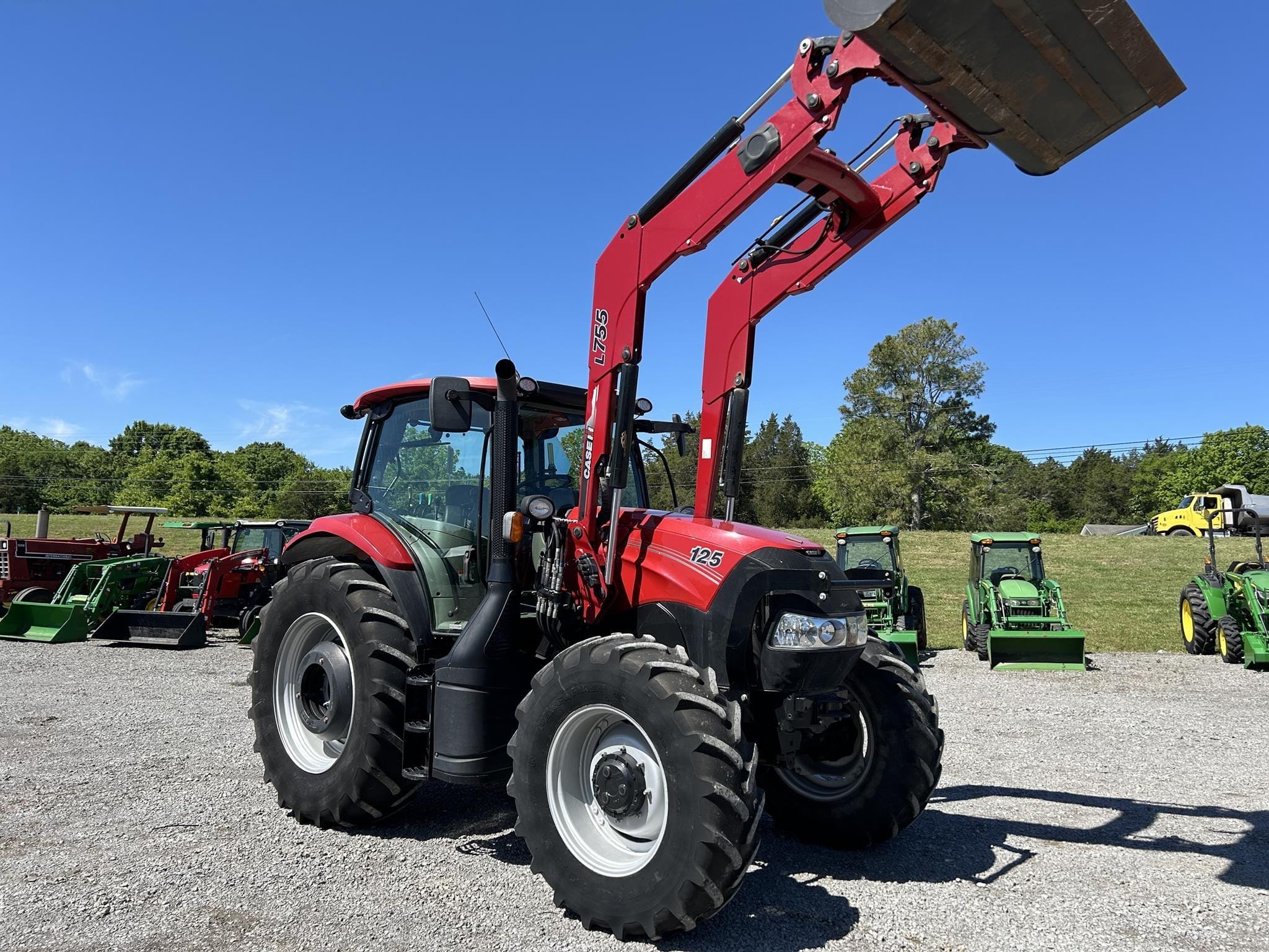 2018 Case IH Maxxum 125 Equipment Image0