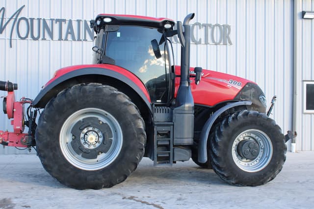 Image of Case IH Optum 300 equipment image 2
