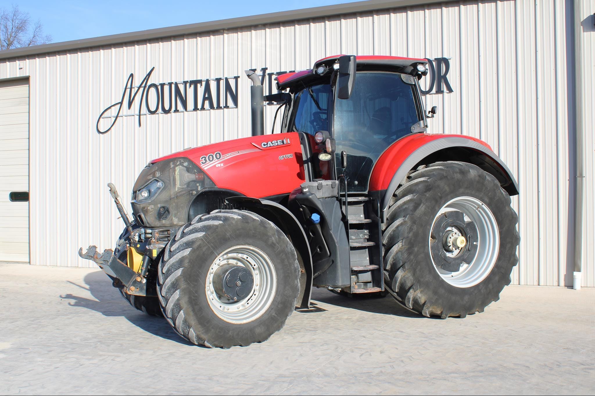 2018 Case IH Optum 300 Equipment Image0