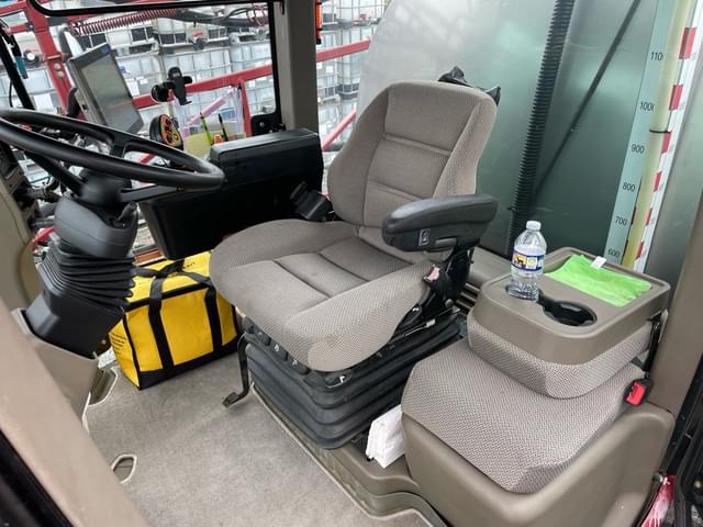 Image of Case IH Patriot 4440 equipment image 1