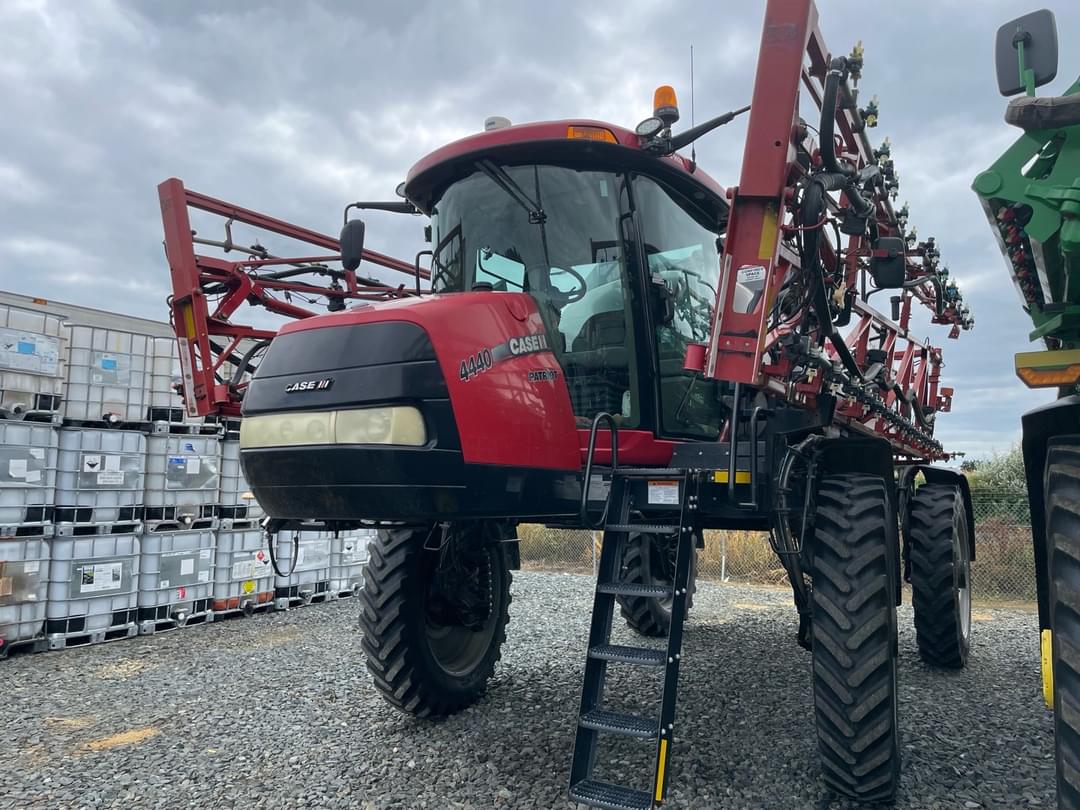 Image of Case IH Patriot 4440 Primary image