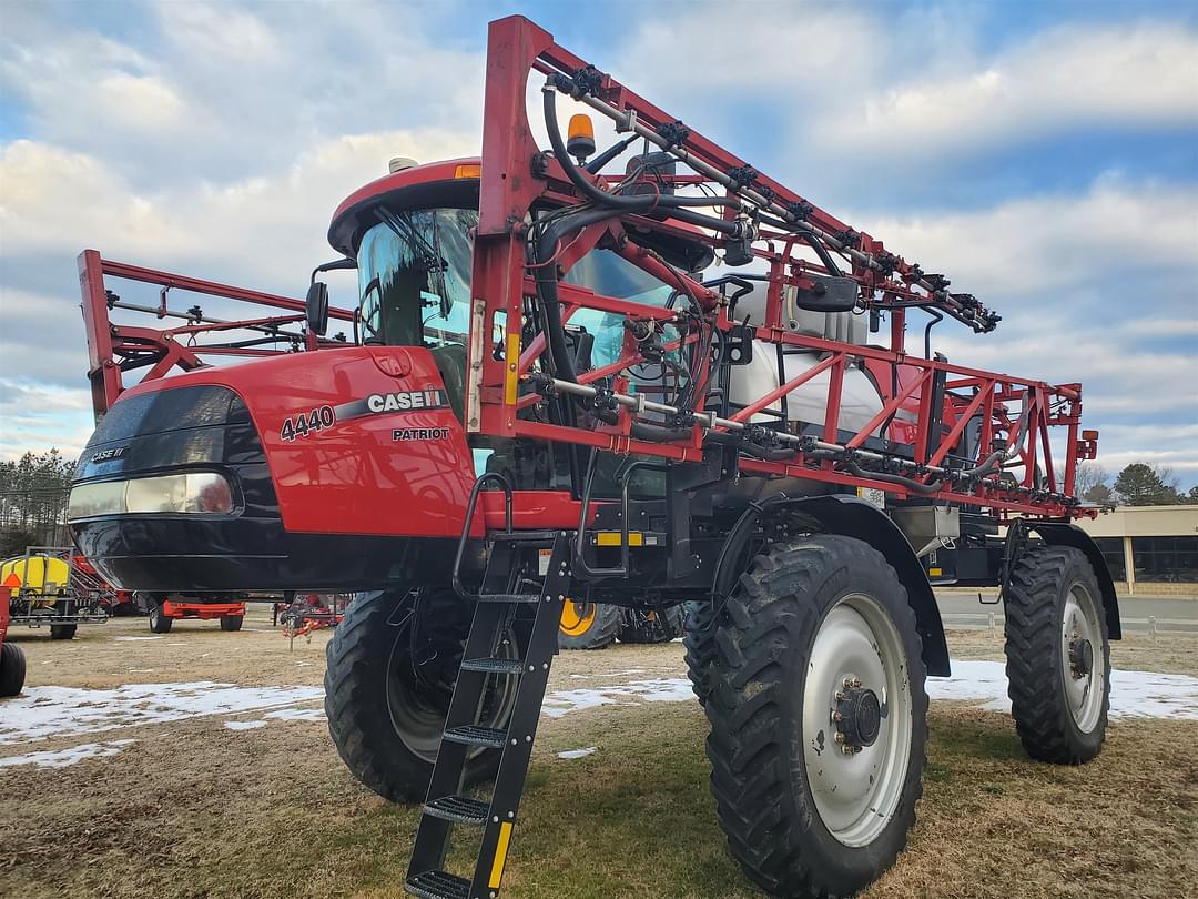 Image of Case IH Patriot 4440 Primary image