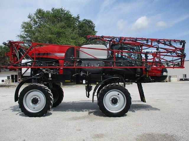 Image of Case IH Patriot 2250 equipment image 3