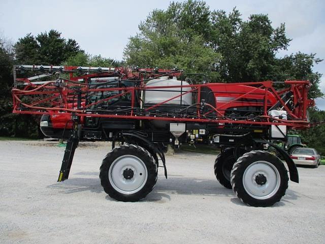 Image of Case IH Patriot 2250 equipment image 2