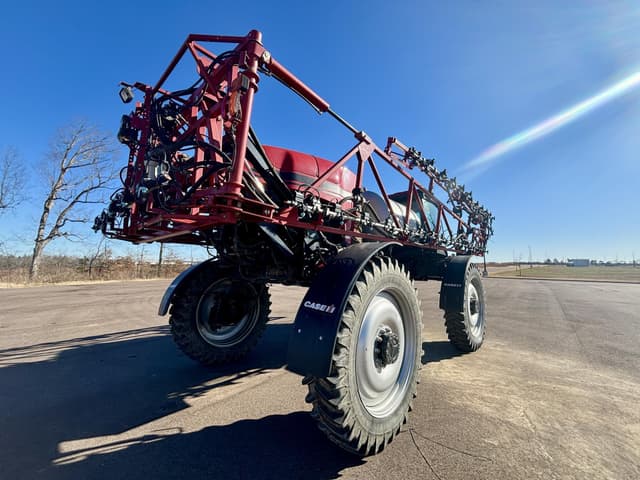 Image of Case IH Patriot 3240 equipment image 4