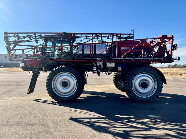 Image of Case IH Patriot 3240 equipment image 1