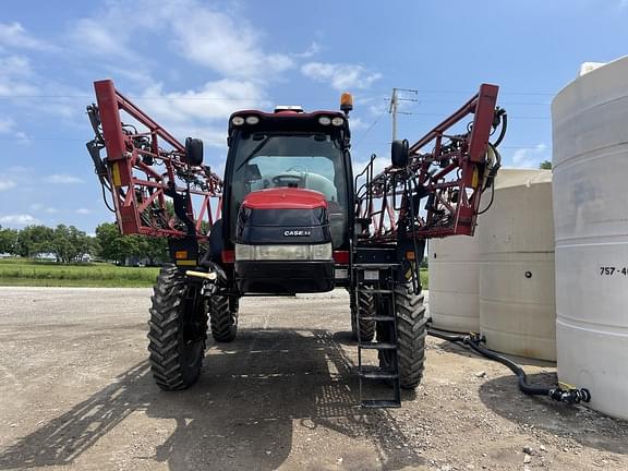 Image of Case IH Patriot 3240 equipment image 1