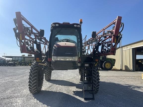 Image of Case IH Patriot 3240 equipment image 1