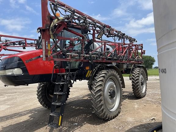 Image of Case IH Patriot 3240 Primary image