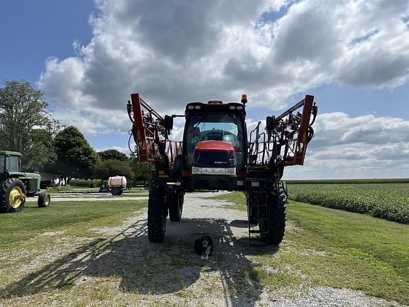 Image of Case IH Patriot 3240 equipment image 1