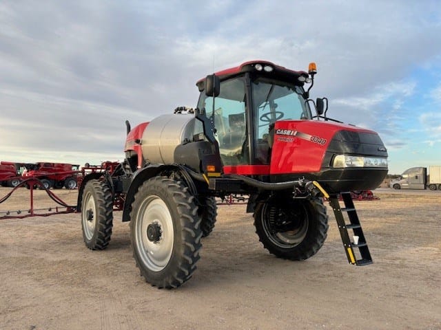 Main image Case IH Patriot 3340