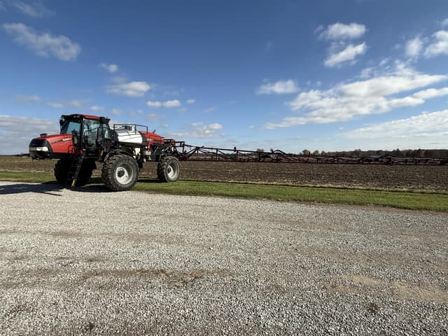 Image of Case IH Patriot 3340 equipment image 1