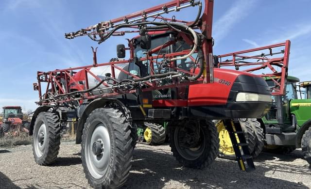 Image of Case IH Patriot 3340 equipment image 4