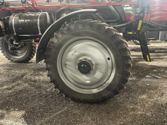 Image of Case IH Patriot 3340 equipment image 3