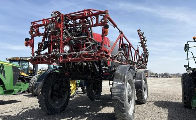 Image of Case IH Patriot 3340 equipment image 3