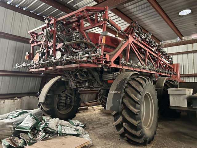 Image of Case IH Patriot 4440 equipment image 2