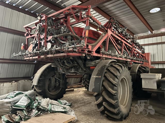 Image of Case IH Patriot 4440 equipment image 2