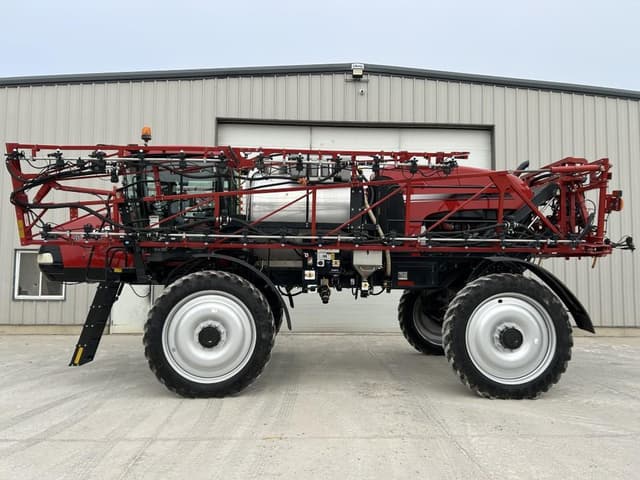 Image of Case IH Patriot 4440 equipment image 2