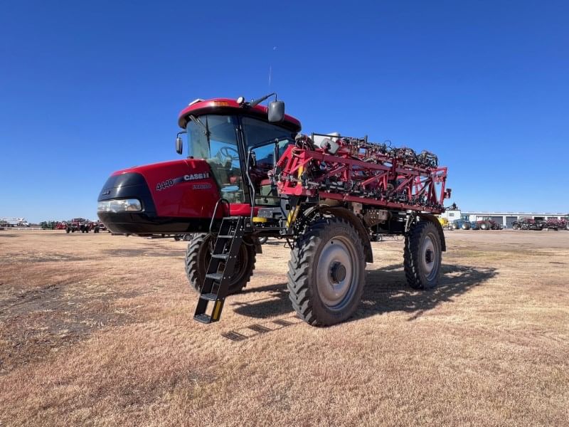 2018 Case IH Patriot 4440 Equipment Image0