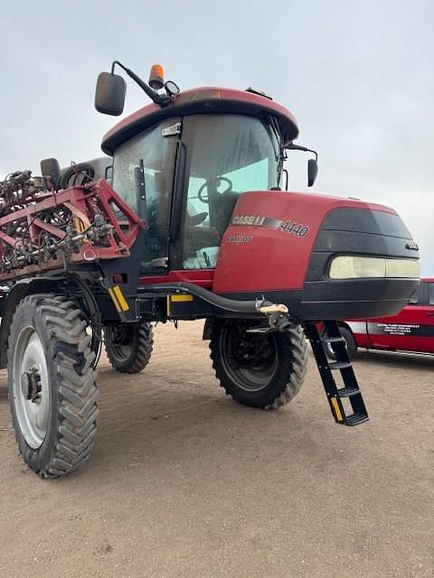 Image of Case IH Patriot 4440 equipment image 4