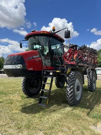 Main image Case IH Patriot 4440