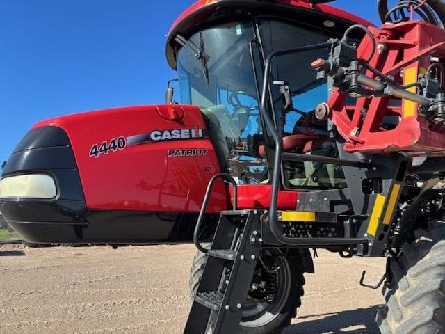 Image of Case IH Patriot 4440 equipment image 1