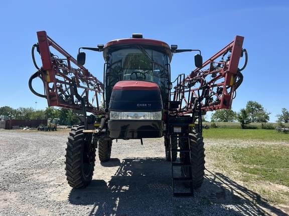 Image of Case IH Patriot 4440 equipment image 2