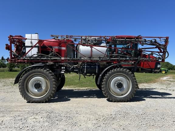 Image of Case IH Patriot 4440 equipment image 4