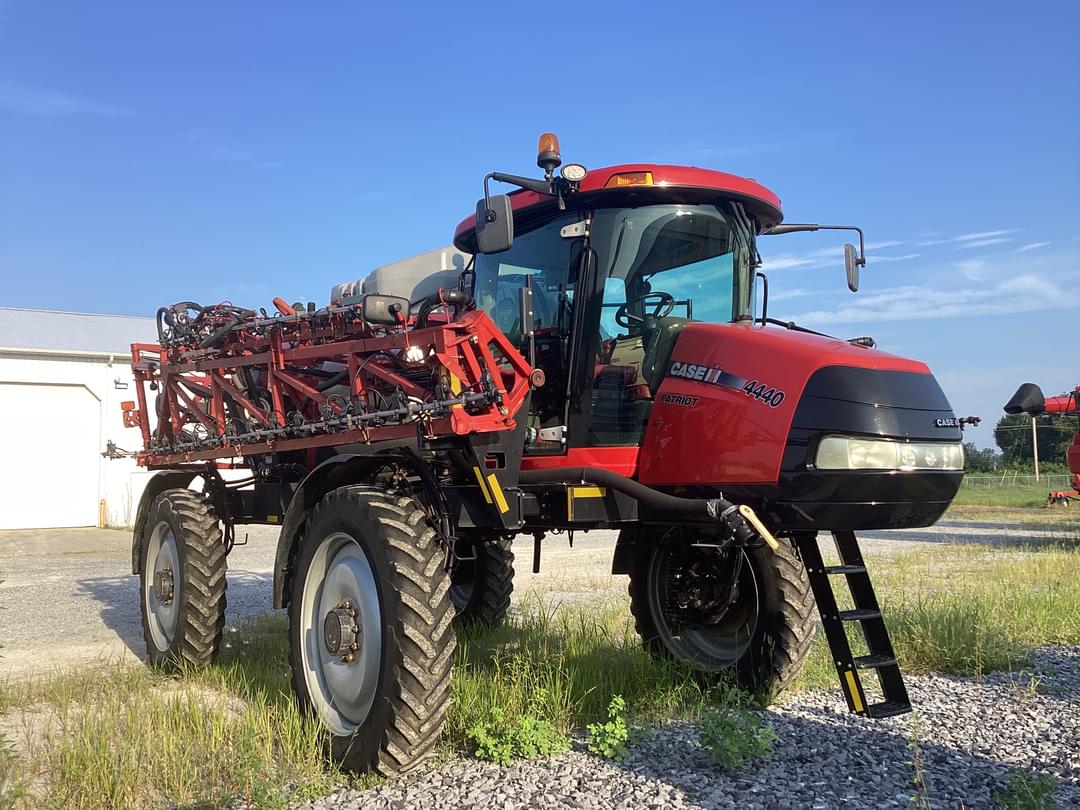 Image of Case IH Patriot 4440 Primary image