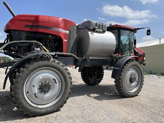 Image of Case IH Patriot 4440 equipment image 3