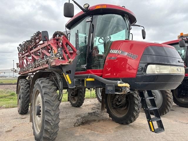 Image of Case IH Patriot 4440 equipment image 1