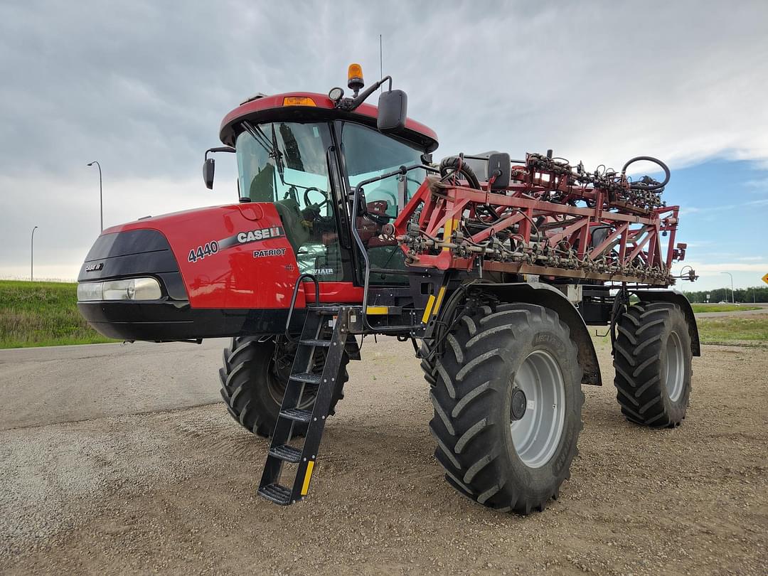 Image of Case IH Patriot 4440 Primary image