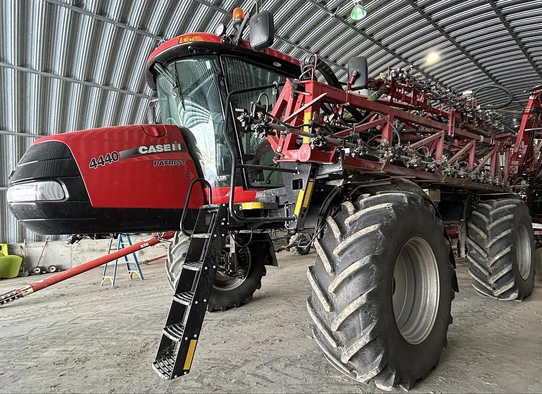 Image of Case IH Patriot 4440 Primary image